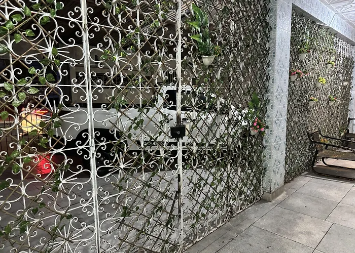  Casa do Meio Pousada